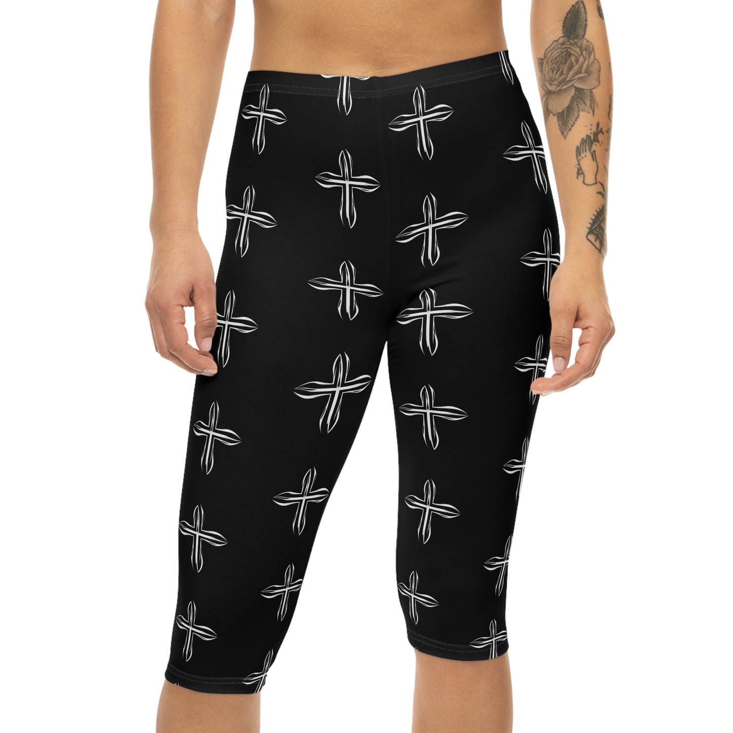 Stylish Black Cross Pattern Women’s Capri Leggings for Yoga, Fitness & Casual Wear