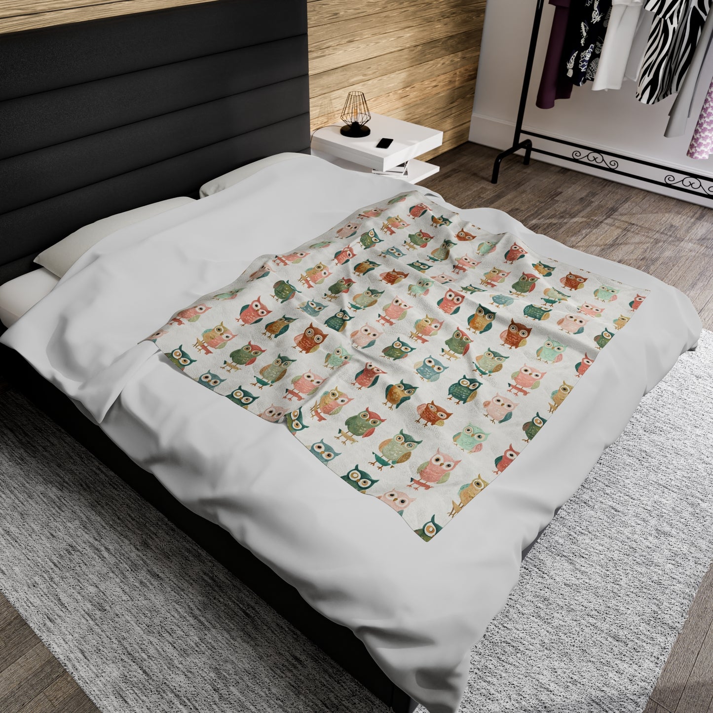 Cozy Owl Plush Blanket - Soft Velveteen Throw for Home Decor & Gift